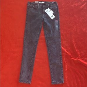 711 Levi Size 27x30 (Size 4, Medium). Vintage Soft